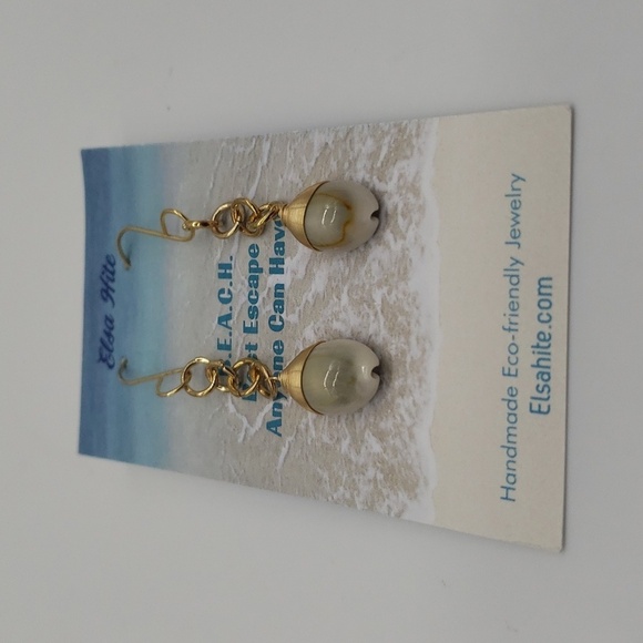 217- Shell Wire Wrapped Handmade Women's Earrings NWT - Picture 1 of 3